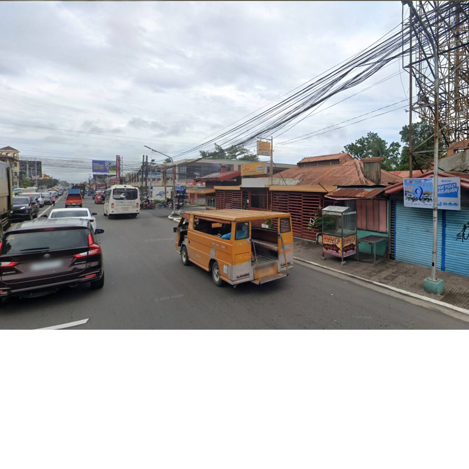 Araneta Avenue looking toward the corner lot, Bacolod City